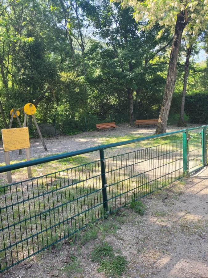 Appartement Ardeche Vallee De L'Ouveze Sans Exterieur Mais A Proximite De Parcs Flaviac エクステリア 写真